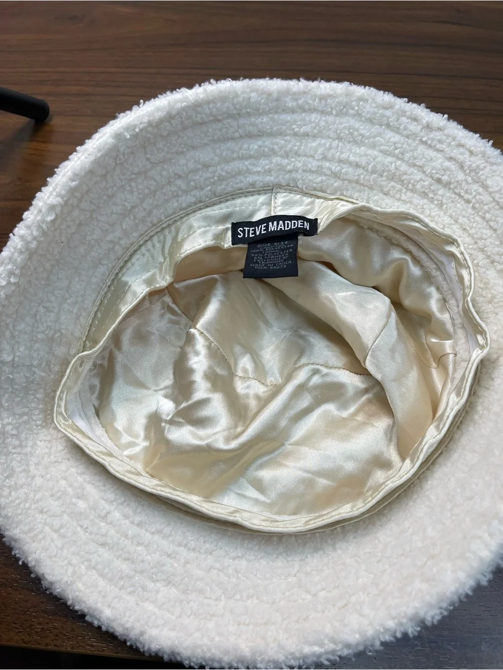 Steve Madden White Teddy Bucket Hat One Size